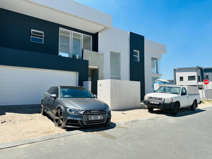 4 Bedroom Property for Sale in Sandown Western Cape